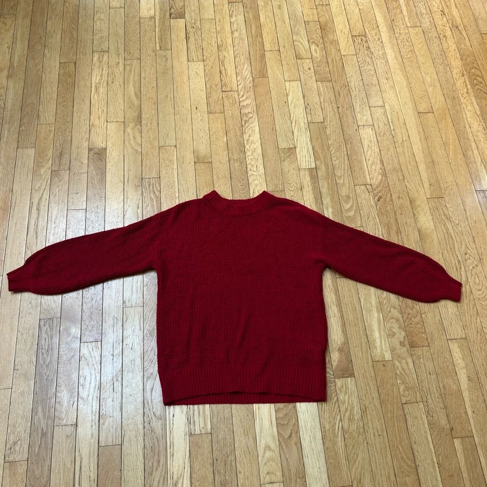 American Eagle Red Knit Sweater Size Small - Picture 3 of 6